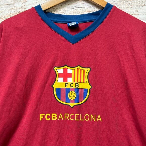 FC Barcelona Official Red Soccer Jersey XL Crest Logo V-Neck Tee Shirt Y2k - Picture 2 of 9